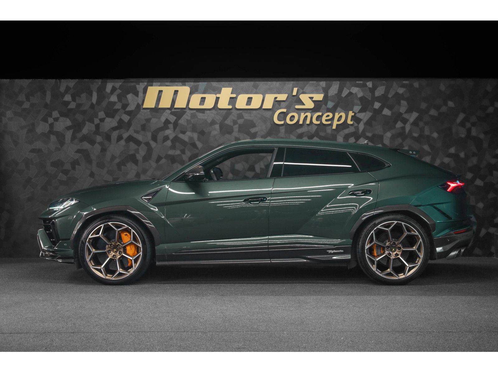 Lamborghini Urus PERFORMANTE Akrapovic / VERDE LARES imagem 2
