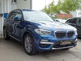 BMW X3 xDrive20i Aut Luxury Line 19" Navi Leder LED - BMW X3: X Line