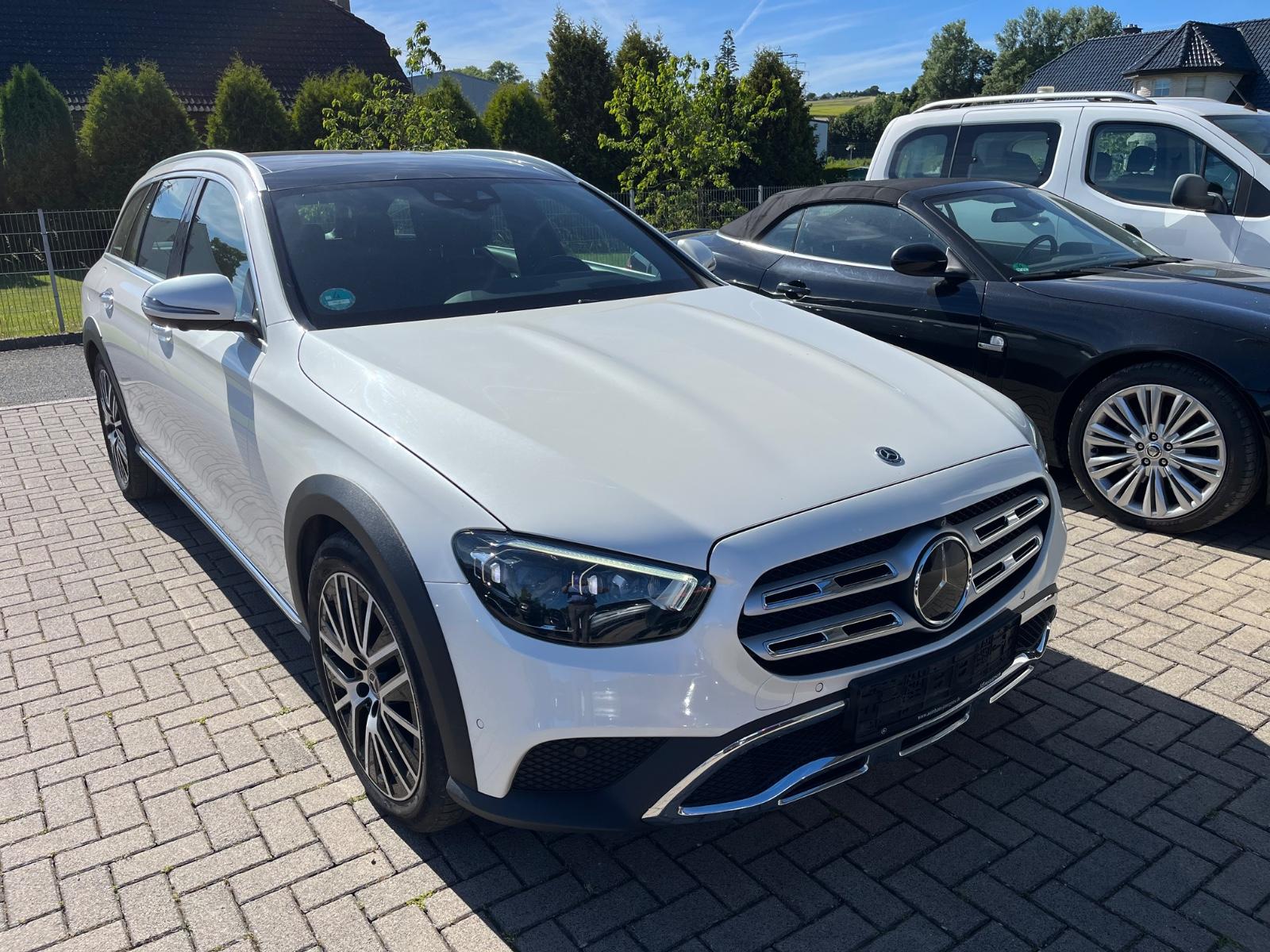 Mercedes-Benz E 220 E T-Modell 4Matic All-Terrain,Panoramadach