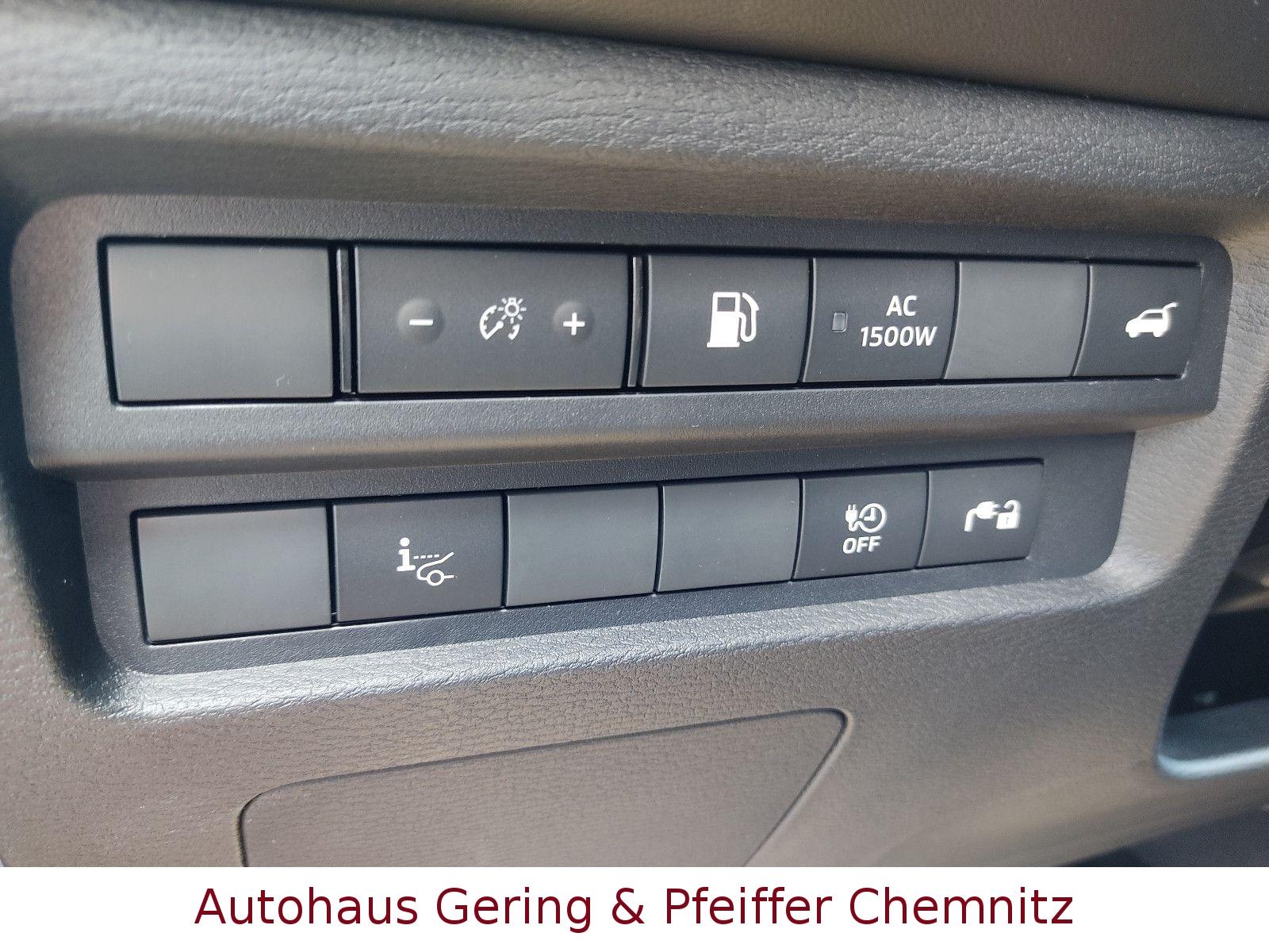 Mitsubishi Outlander PHEV Plug-in Hybrid Intro Edition