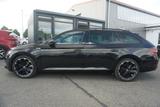 Skoda Superb Combi 2.0 TDI Sportline Navi ACC Kamera - Skoda Superb: Sport