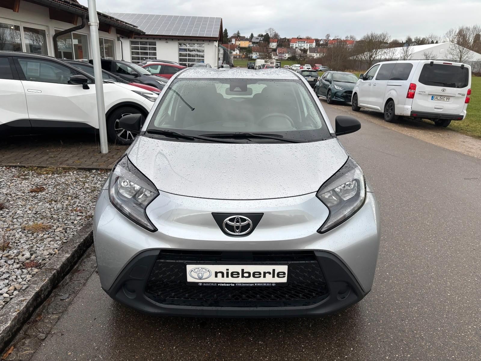 Toyota Aygo X Basis 5-Türer *CarPlay,Klima,1.Hand*