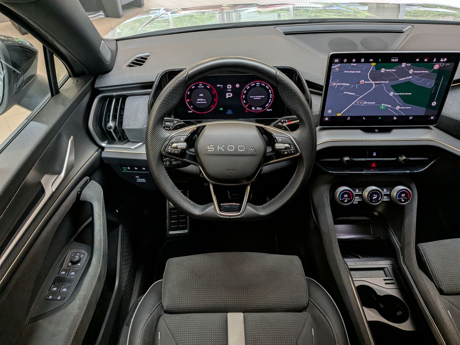 Fahrzeugabbildung SKODA Kodiaq 2.0TDI SPORTLINE*MEMOR*CAM*LED*ACC*7-SITZ