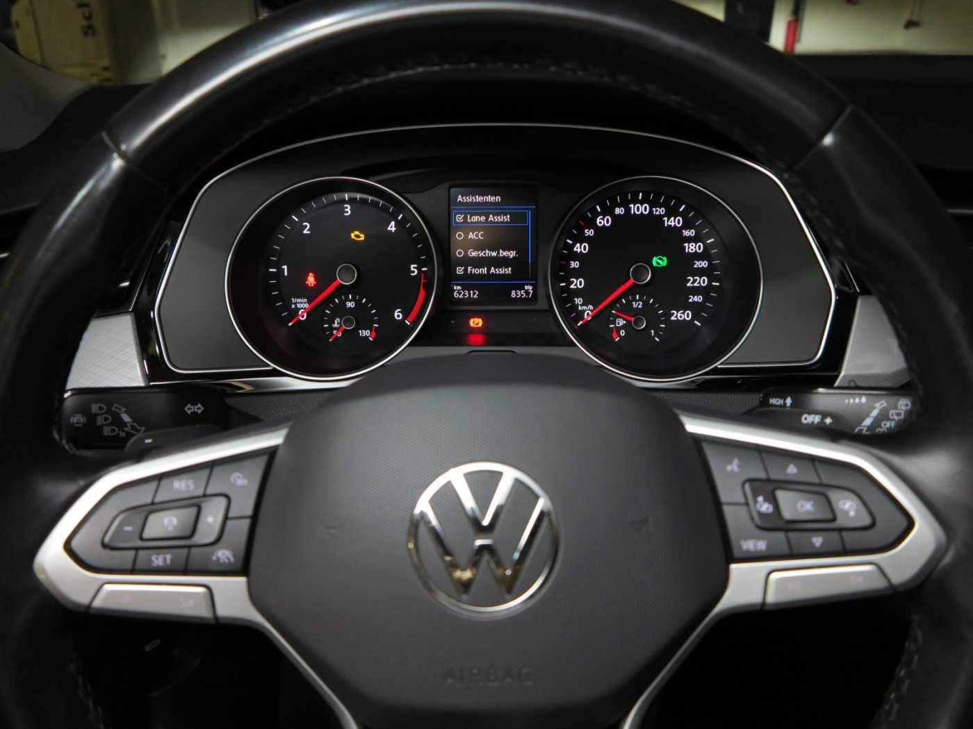 VW Passat Variant