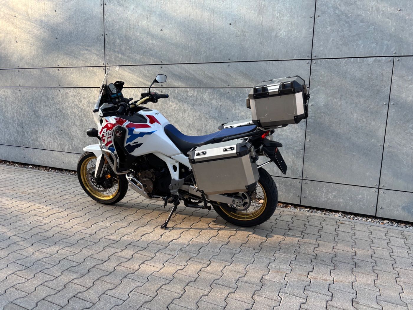 Fahrzeugabbildung Honda CRF 1100 D 4 S ADV Sports DCT ES Travel Urban Pa
