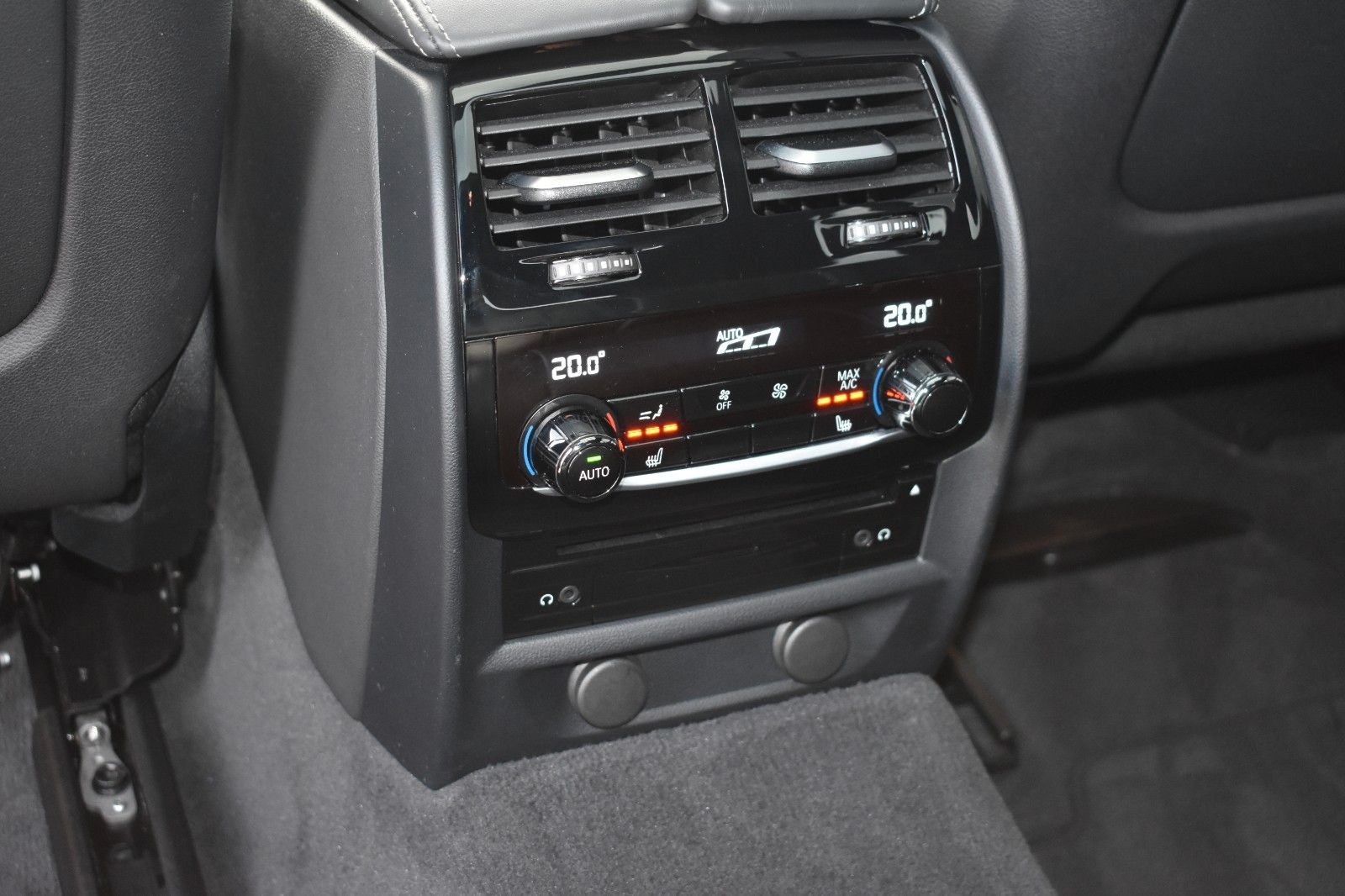 Fahrzeugabbildung BMW 630d GT xDrive Luxury Inegral Massage B&W Pan TV