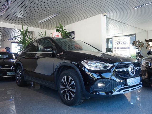 Mercedes-Benz GLA 180 d/Aut.8G-DCT/NAVI/LEDER/Kamera/1.Hand!
