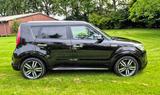 Kia Soul 1.6 Spirit/AUTOM/LEDER/NAVI/PANORAD/SHZ/T.. - Kia Soul von privat