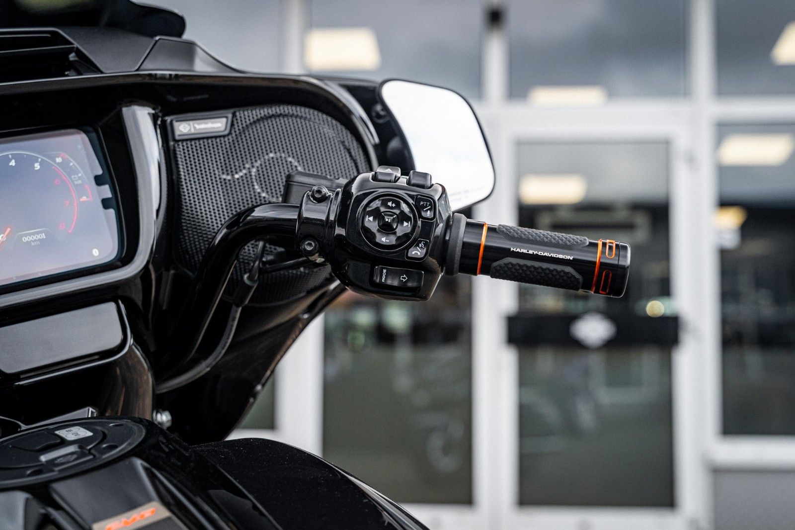 Fahrzeugabbildung Harley-Davidson CVO Street Glide  FLHXSE 121 CUI MY25 kurz. Ver.