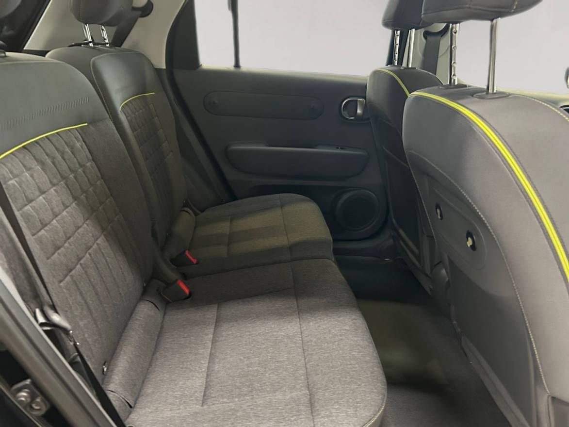 Fahrzeugabbildung Hyundai INSTER Cross Elektro-Komfort-Paket, V2L-Paket, A