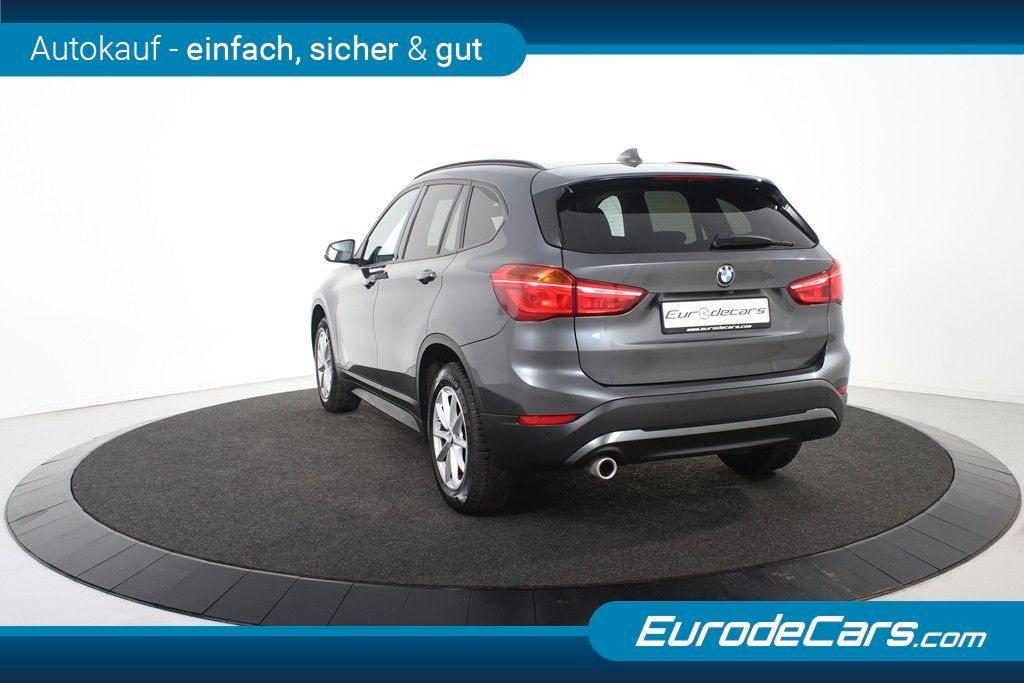 BMW X1 sDrive18i *1.Hand*Navi*Kamera*EHK* foto 6