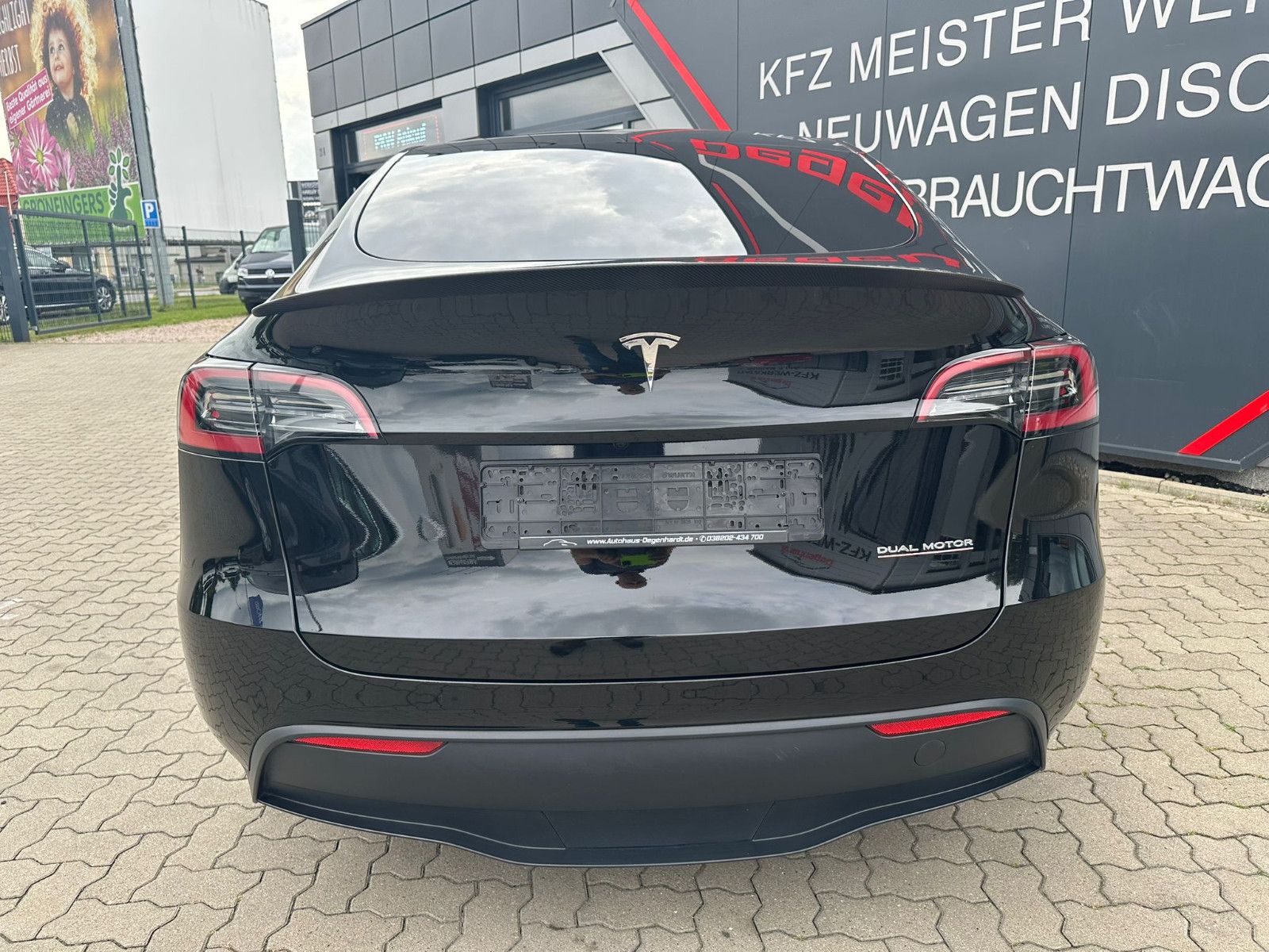 Tesla Model Y Performance Matrix AHK foto 15