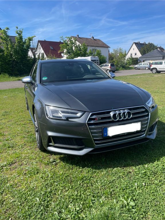 Image of Audi S4
