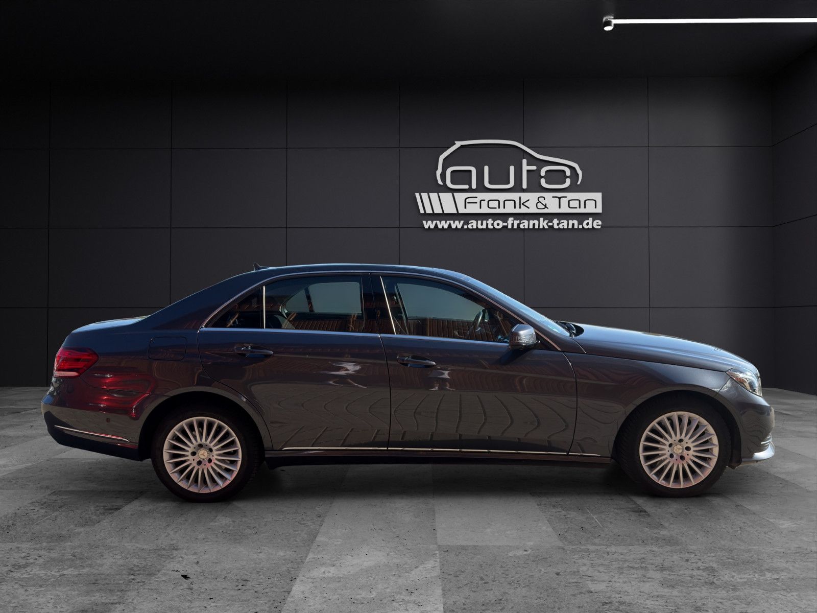 Fahrzeugabbildung Mercedes-Benz E 350 Limousine/2.Hand/Scheckheft/Top/360gKamer