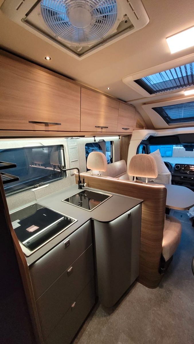 Fahrzeugabbildung Eura Mobil Profila T 696 EB * SAT / TV 32'' *