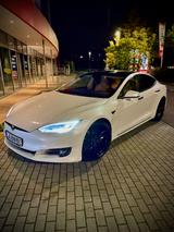 Tesla Model S 90D - - scheckheftgepflegte Tesla Gebrauchtwagen