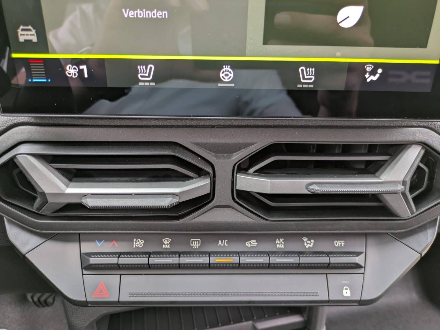 Fahrzeugabbildung Dacia Neuer Dacia Duster Expression TCe 130