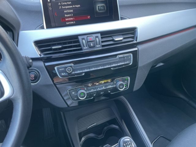 Fahrzeugabbildung BMW X1 sDrive 18i Advantage Panoramadach, Rückfahrka