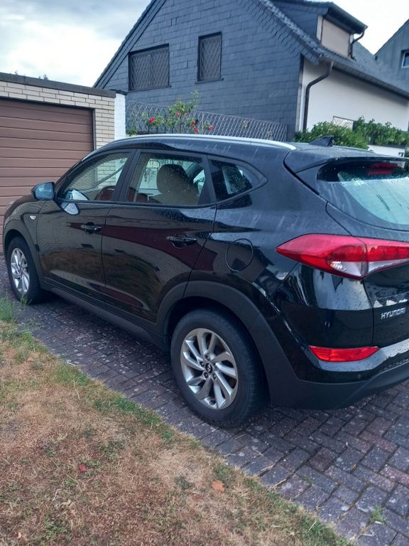 Image of Hyundai TUCSON