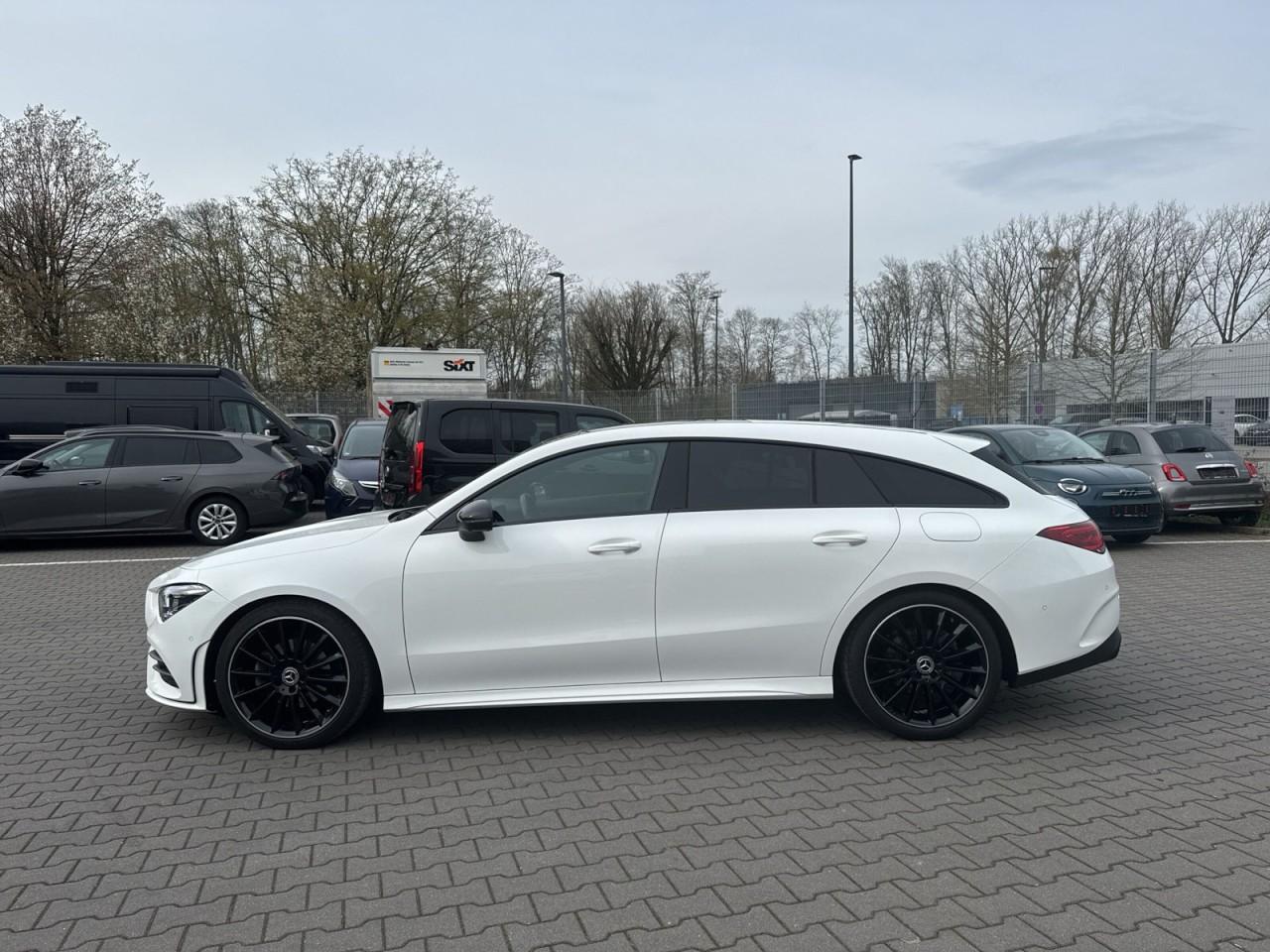 Mercedes-Benz CLA 200 Shooting Brake *AMG/360 Kam./Pano/AHK*