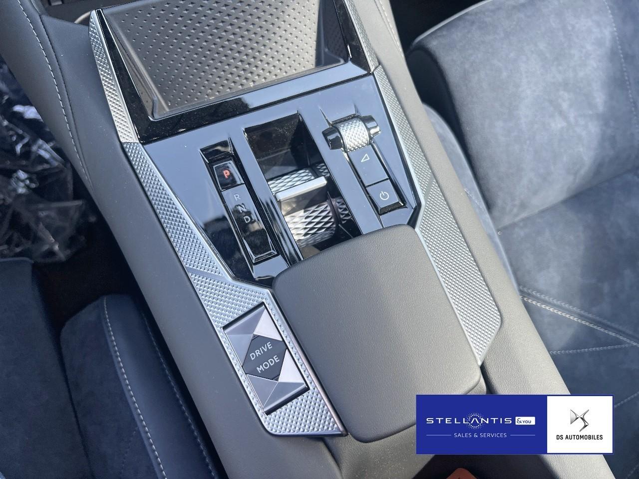 DS Automobiles N°4 (06.2025->) E-Tense 157 kW Jules Verne