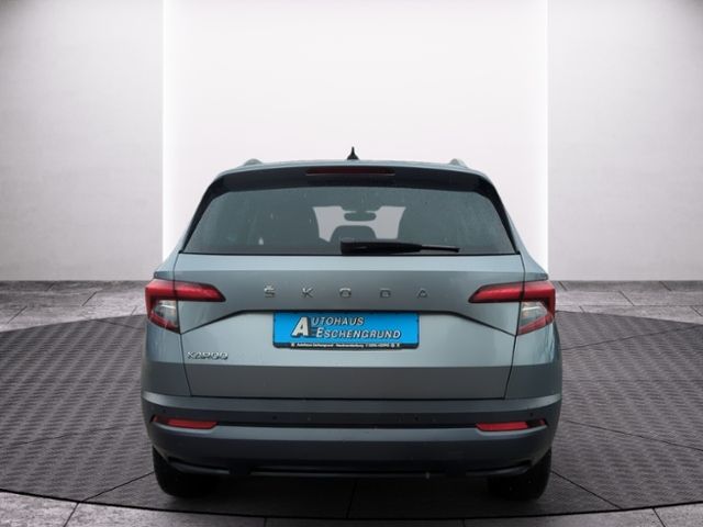 Fahrzeugabbildung SKODA Karoq 1.5 TSI DSG Clever AHK NAV FRONTSCHEIBENHZ