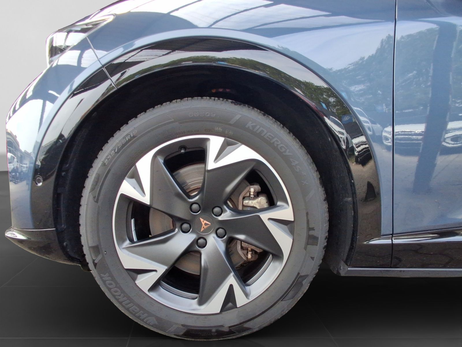 Cupra Tavascan - Bild 8