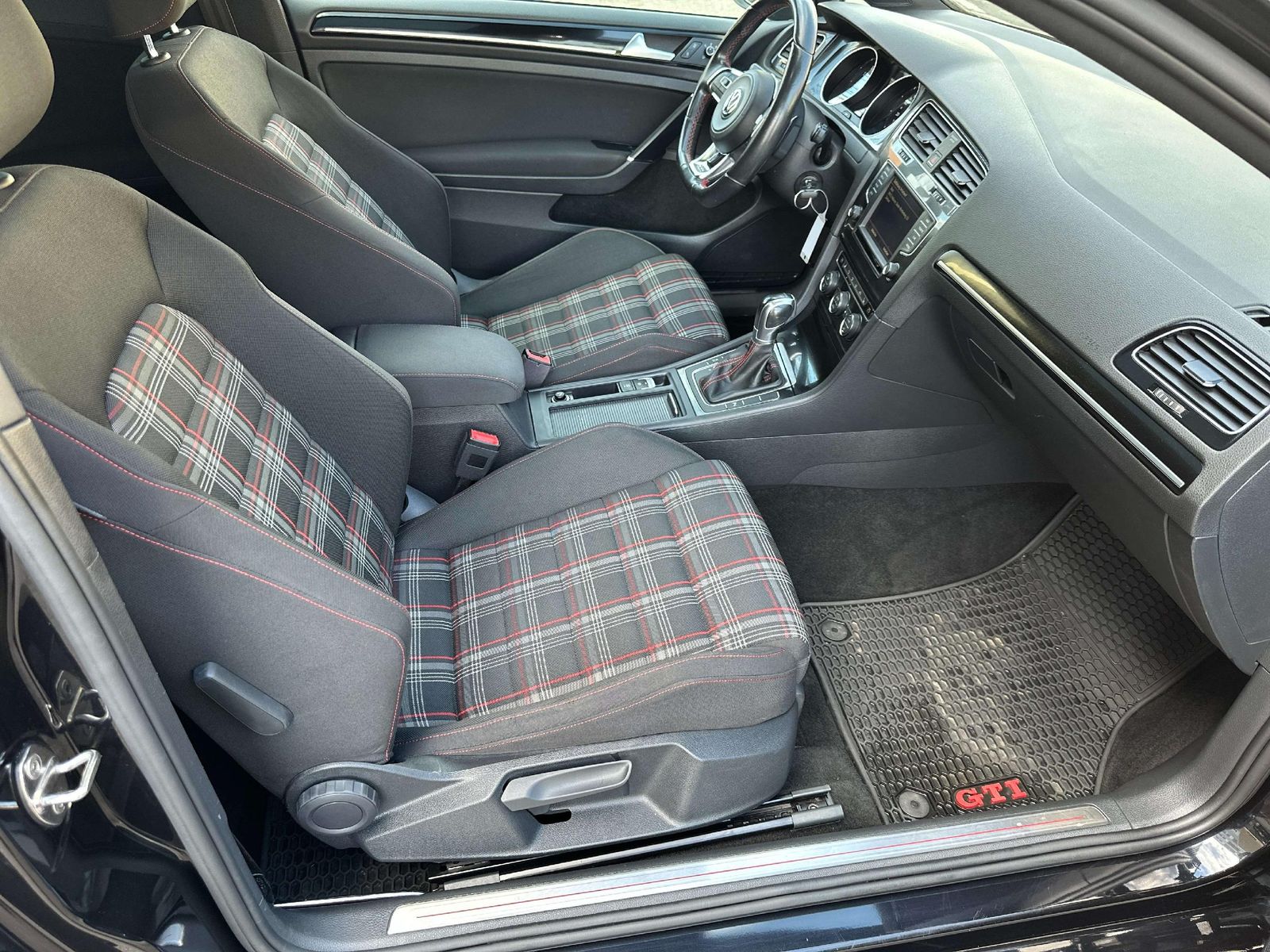 Volkswagen Golf GTI GTI Performance DSG 96000km LED Kamera  foto 11