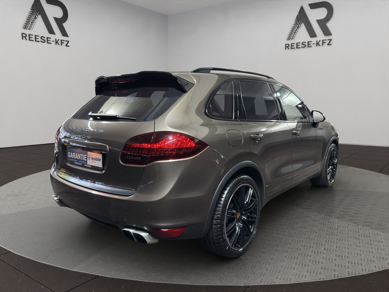 Porsche Cayenne Turbo Voll. Burmester AHK uvm. foto 5