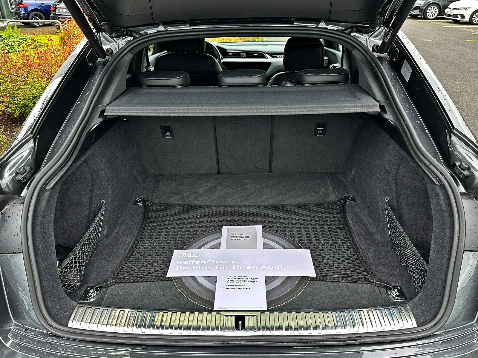 Audi Q8 e-tron - Bild 28