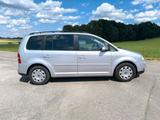 Volkswagen VW Touran 2.0 TDI 140PS, AHK, Klima, SH, T... - Volkswagen Touran: Ps TDI 140