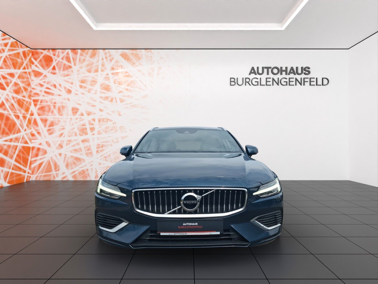 Fahrzeugabbildung Volvo V60 Kombi Inscription Recharge Plug-In Hybrid AW
