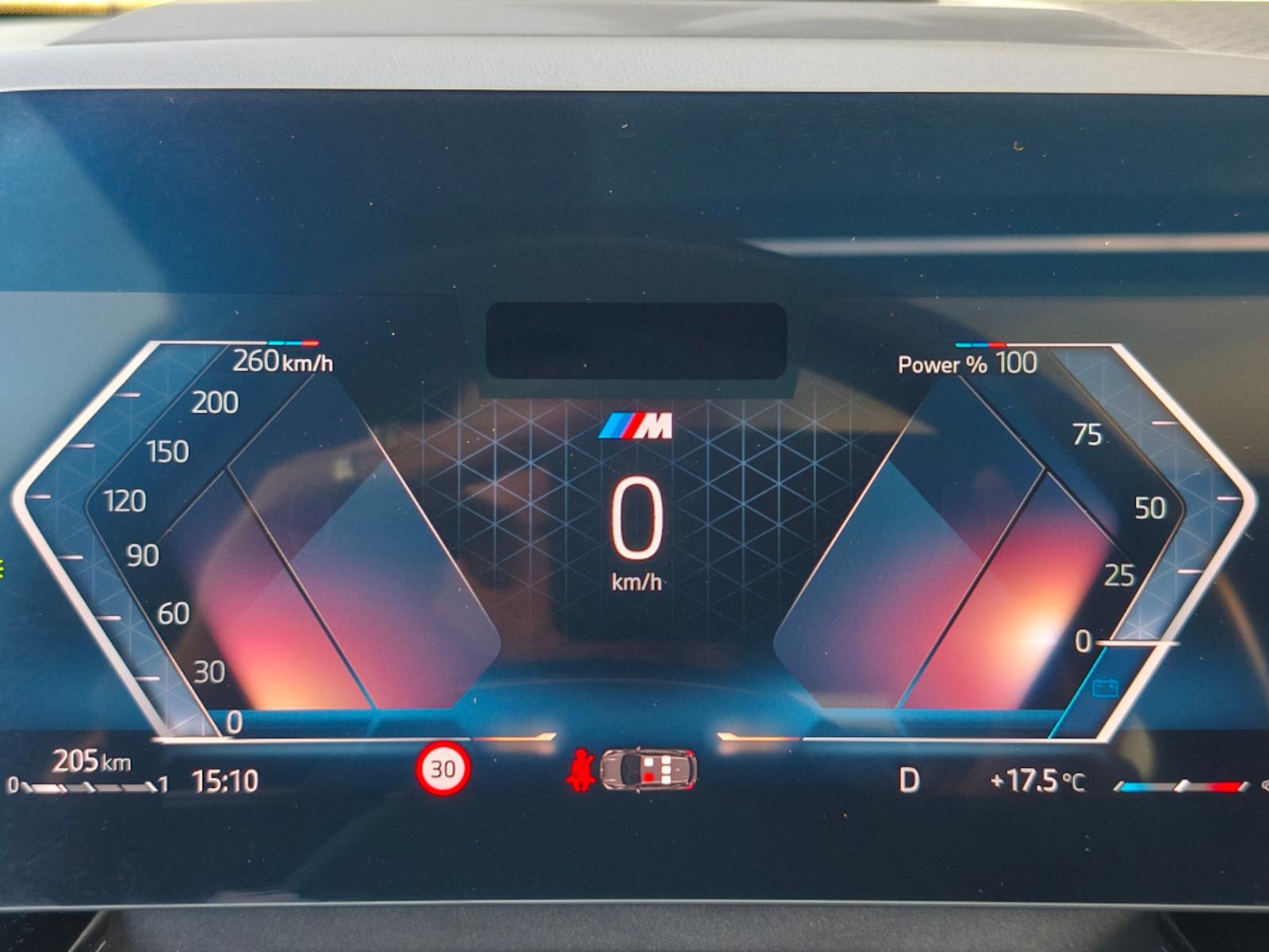 BMW 223 i xDrive*M-Sport*AHK*LED*Pano*Navi*Kamera*