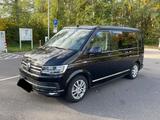 Volkswagen T6 California Ocean, 3.5t, Luftfahrwerk, Allrad - schwarze Volkswagen T6 California