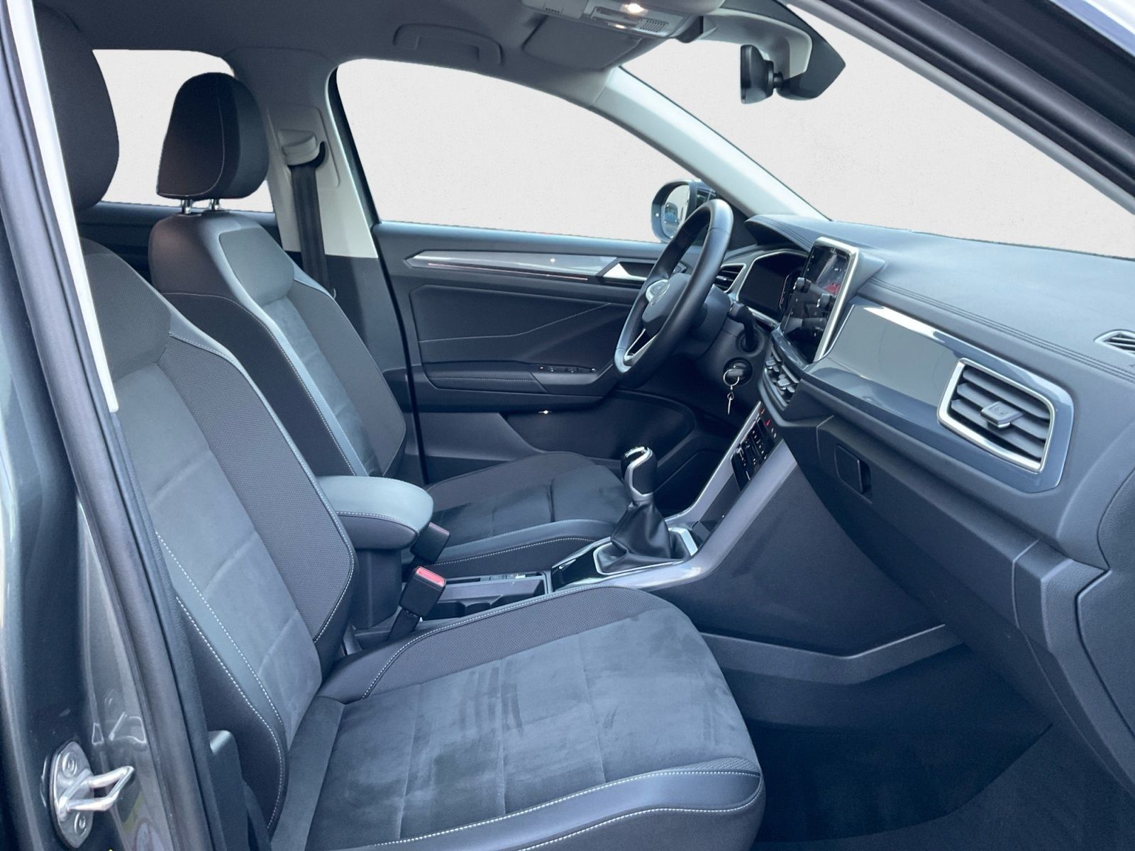 Volkswagen T-Roc - Bild 15