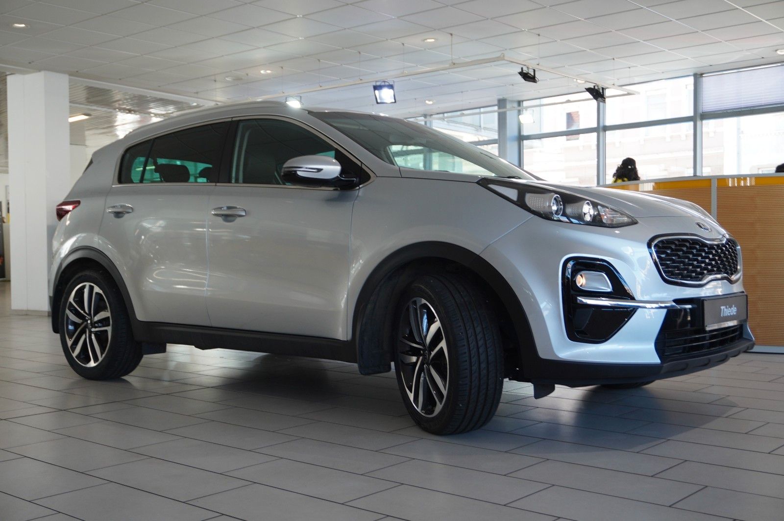 Fahrzeugabbildung Kia Sportage 1.6 CRDI 2WD DCT NAVI/LED/KAMERA/SH/AHK