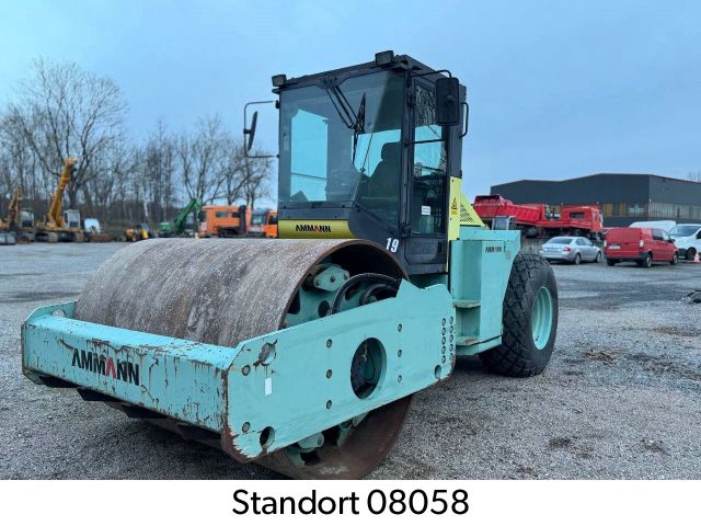 Ammann AC110N  nur mit 2084 Stunden