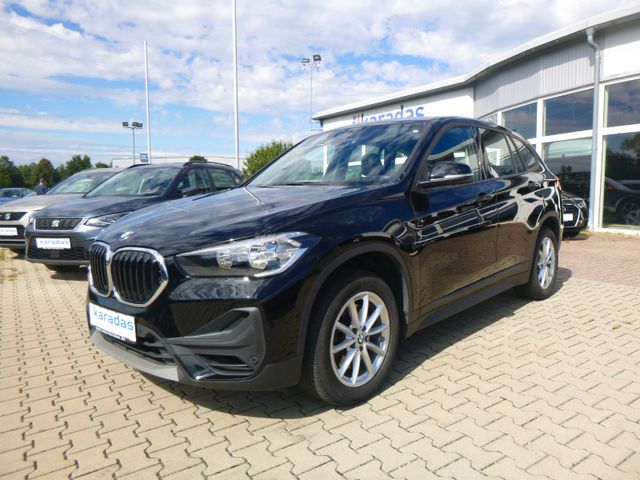 Fahrzeugabbildung BMW X1 xDrive 20 i >AUT/Allrad/NAV/SHZ/PDC<