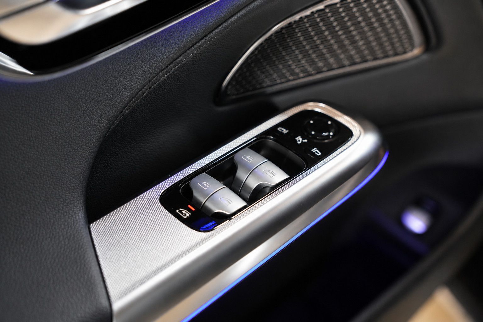 Fahrzeugabbildung Mercedes-Benz E E 220d*AMG*Ambiente*360°*Digital Light*Virtual