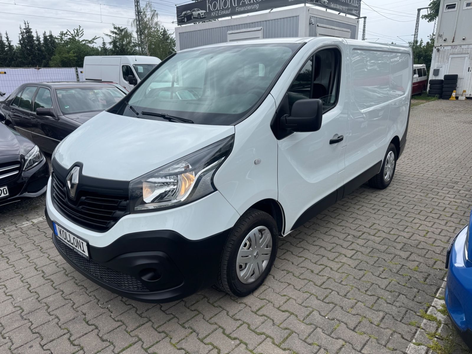 Renault Trafic - 1