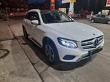 Mercedes-Benz GLC 250 d 4MATIC Autom. - HUD, Pano, 360°, Distr