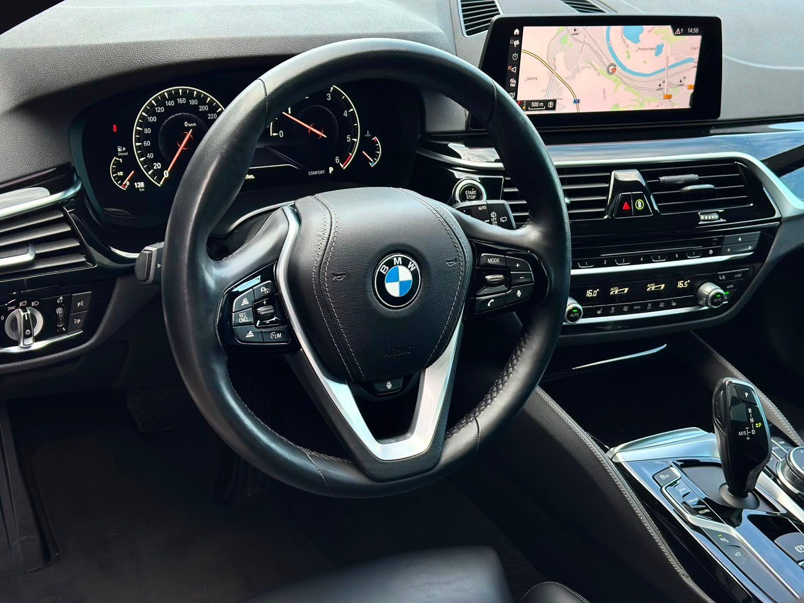 BMW 520d LUXURYLINE SHADOW ACC#PANO#SHZ#MEMORY#SH#LH