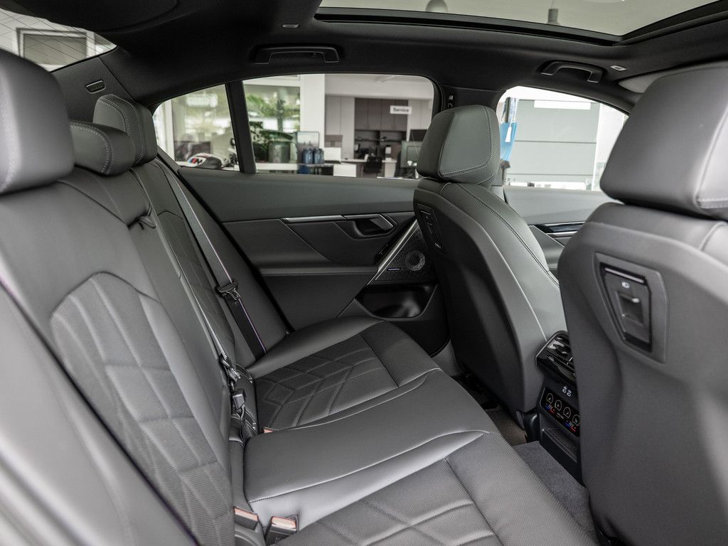 BMW 530 - Bild 9