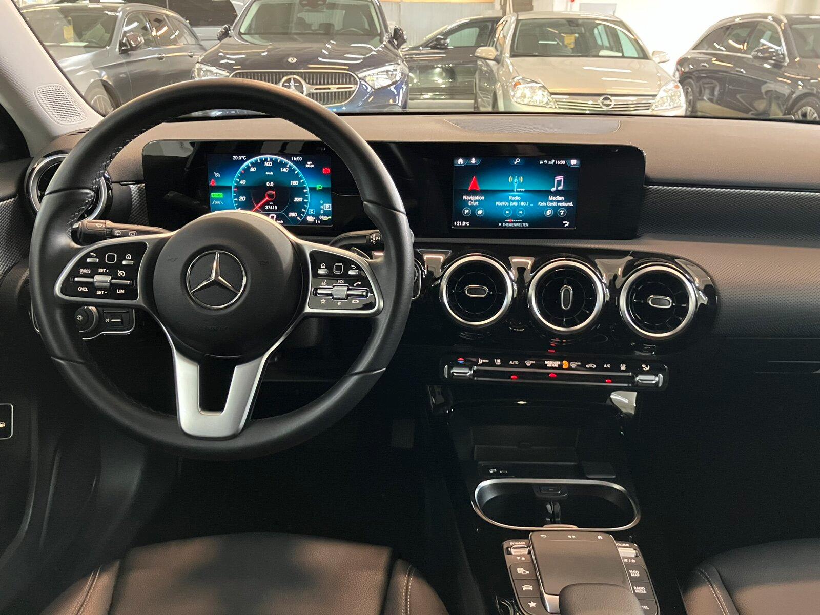Mercedes-Benz A 250 e Progres MBUX RüCam LED Spur DABCarPlay