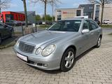 Mercedes-Benz E 320 CDI Lim. Aut. Temp Schiebedach SHZ AHK NAV - Mercedes-Benz E 320 aus 2005: Cdi