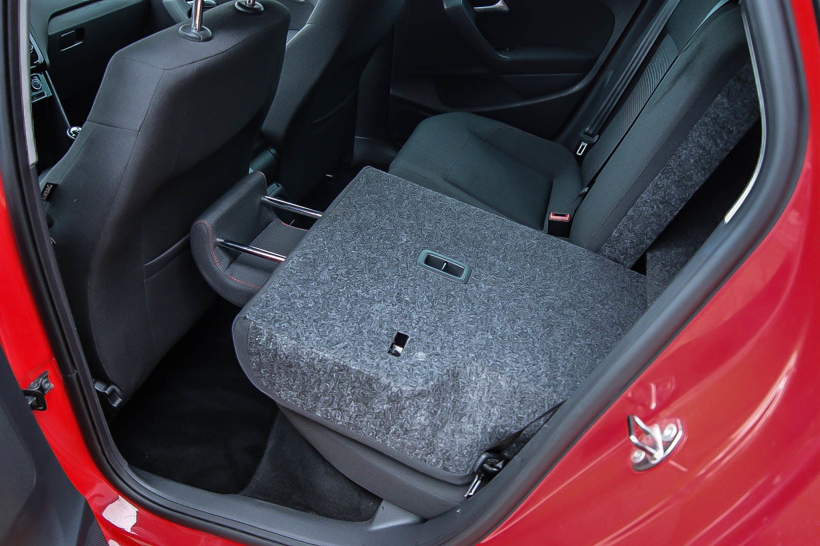 Fahrzeugabbildung Volkswagen Polo V 1.0 SOUND KLIMA SIHZG PDC TEMPOMAT 2.HAND