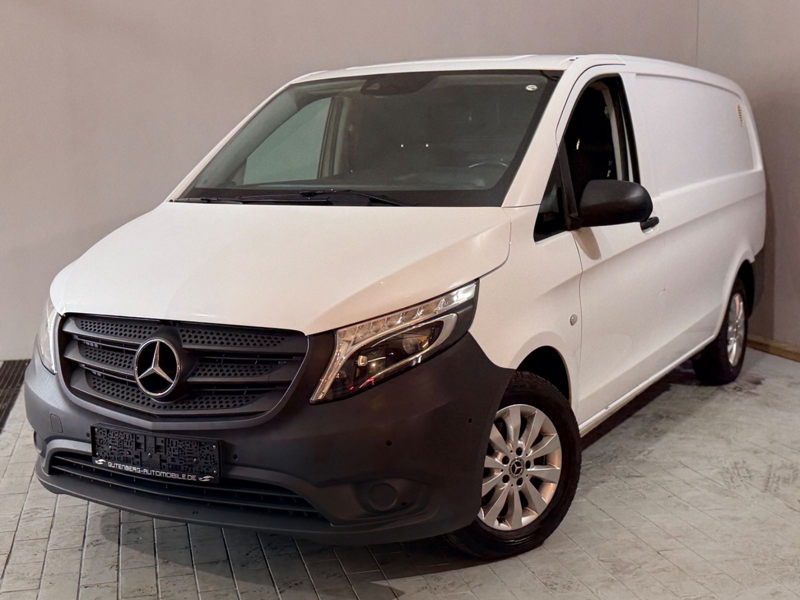 MERCEDES-BENZ Vito Lang Automatik Led 1.Hand Lmf Navigation