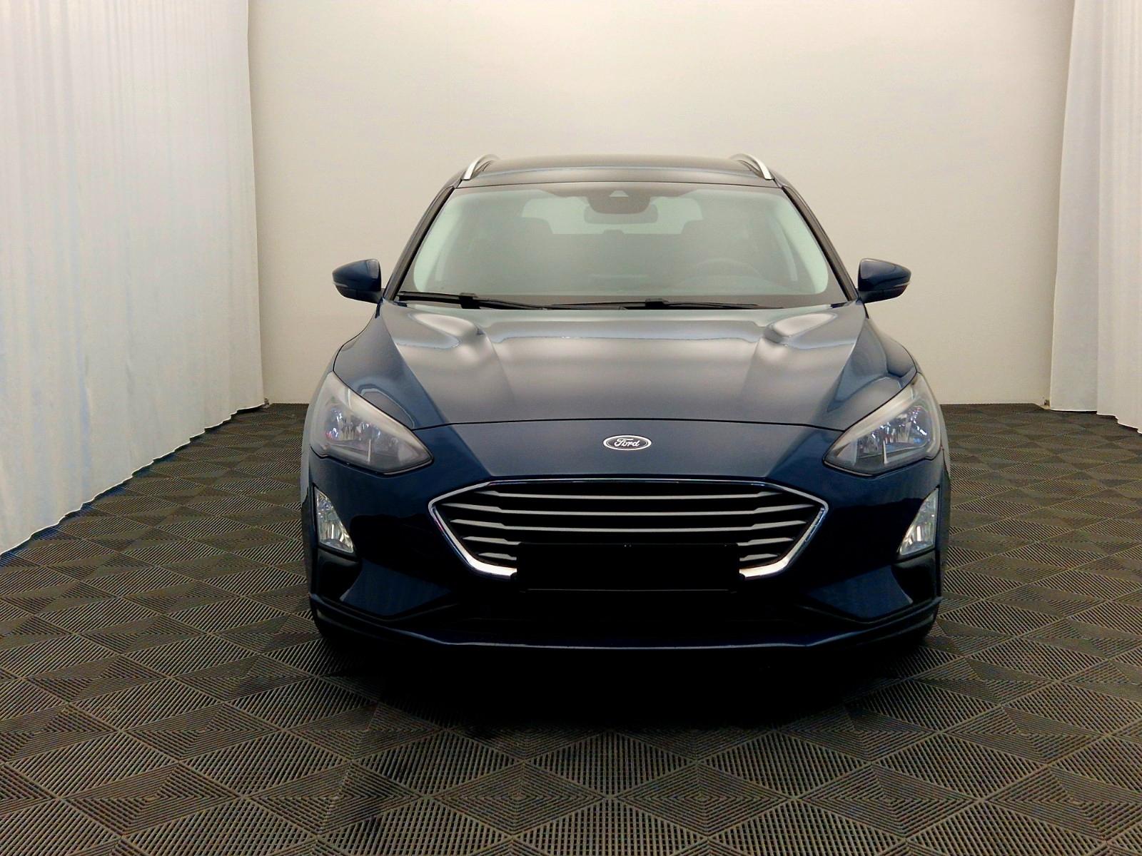 Ford Focus Turnier Titanium 8G-Automatik Panorama,TOP