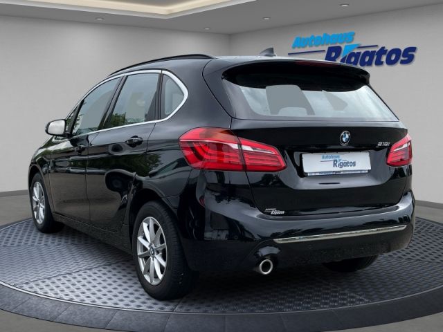 Fahrzeugabbildung BMW 218 Active Tourer i Luxury Line Autom. Navi, Ein