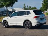 Volkswagen Tiguan Allspace 4Motion R-Line*Autom.*7-Sitz*LED - Volkswagen Tiguan Allspace R-Line mit Benzin-Antrieb